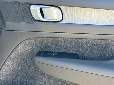 2026 Volvo XC40 B5 Core