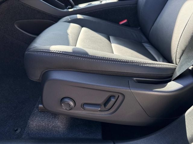 2026 Volvo XC40 B5 Core