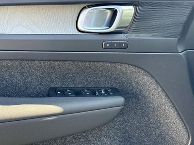 2026 Volvo XC40 B5 Core