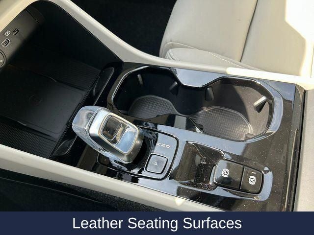 2025 Volvo XC40 Ultra