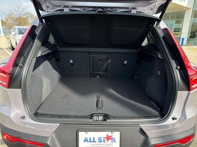 2026 Volvo XC40 B5 Ultra