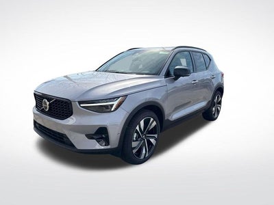 2026 Volvo XC40 B5 Ultra