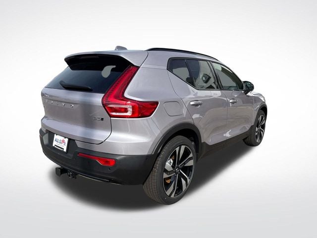 2026 Volvo XC40 B5 Ultra
