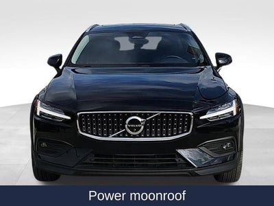 2025 Volvo V60 Cross Country B5 Plus