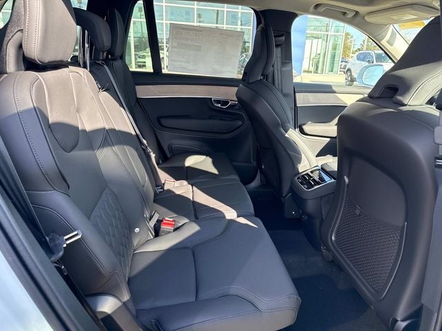 2026 Volvo XC90 B5 Plus