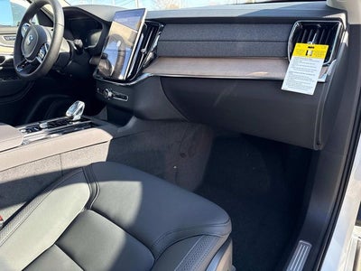 2026 Volvo XC90 B5 Plus