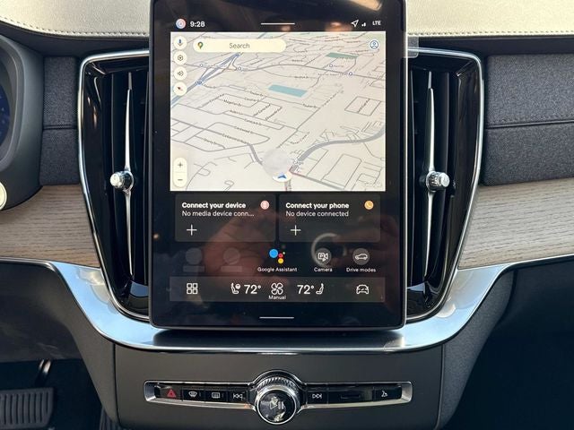 2026 Volvo XC90 B5 Plus