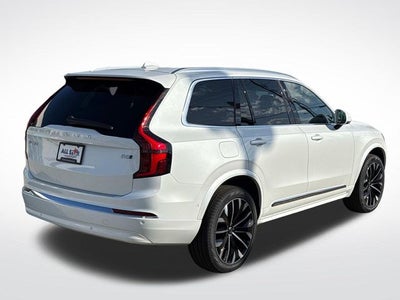2026 Volvo XC90 B5 Plus