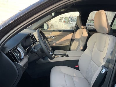 2026 Volvo XC90 B5 Plus