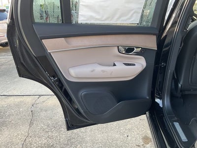 2026 Volvo XC90 B5 Plus