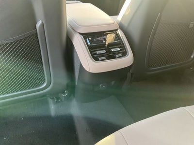 2026 Volvo XC90 B5 Plus