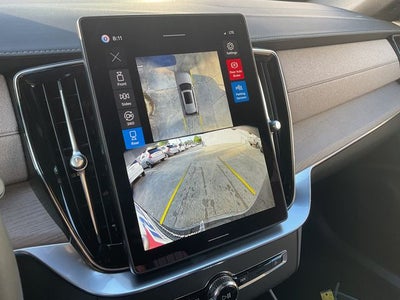 2026 Volvo XC90 B5 Plus