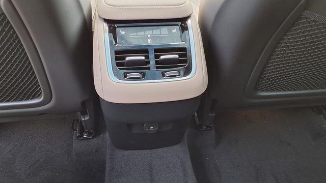 2026 Volvo XC90 B5 Core