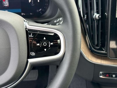 2026 Volvo XC60 B5 Plus