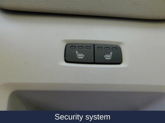 2025 Volvo XC60 Plus