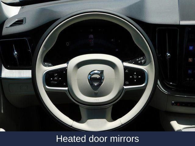 2025 Volvo XC60 Plus