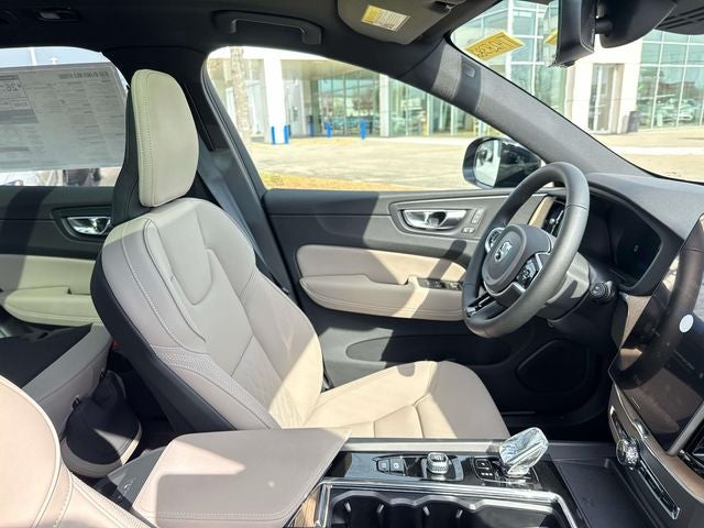 2026 Volvo XC60 B5 Plus