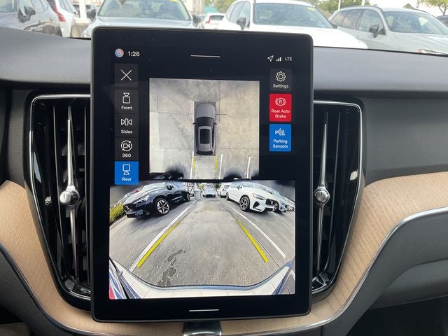 2026 Volvo XC60 B5 Plus