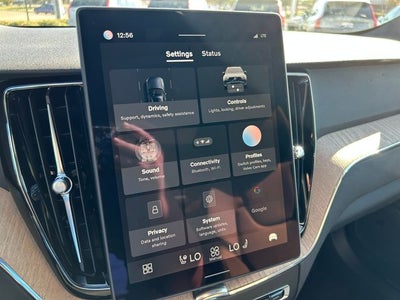 2026 Volvo XC60 B5 Plus