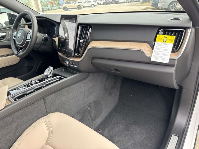 2026 Volvo XC60 B5 Plus