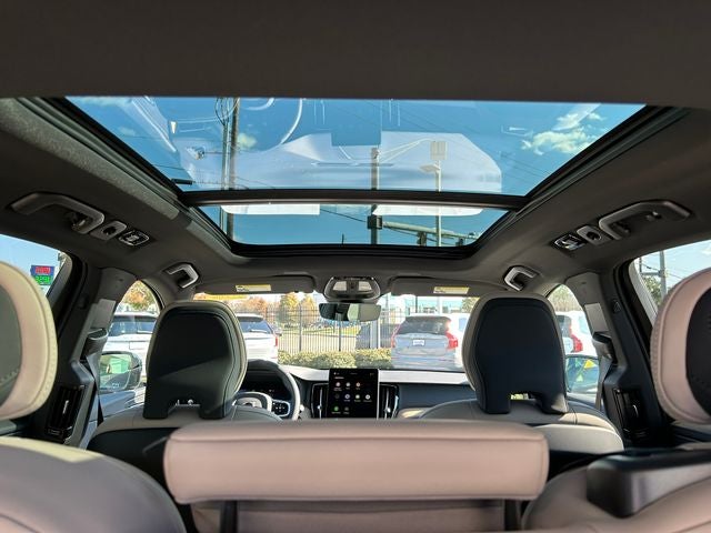 2026 Volvo XC60 B5 Core