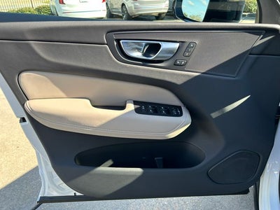 2026 Volvo XC60 B5 Core