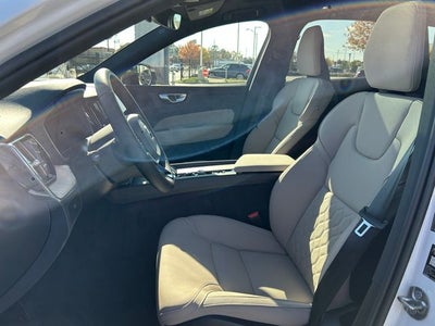 2026 Volvo XC60 B5 Core