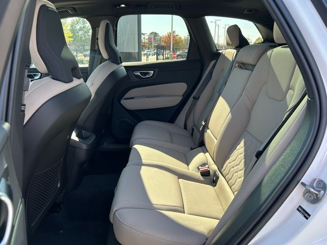 2026 Volvo XC60 B5 Core