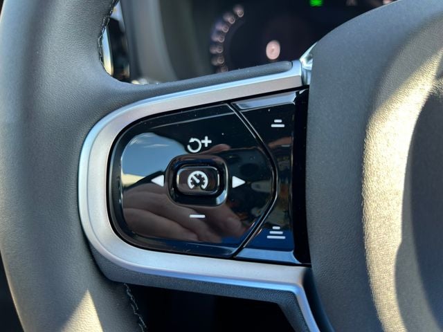 2026 Volvo XC60 B5 Core