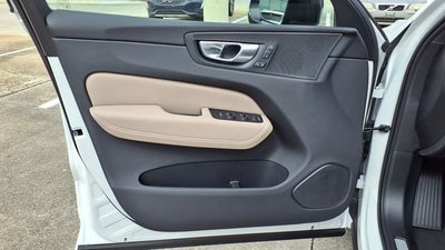 2026 Volvo XC60 B5 Core