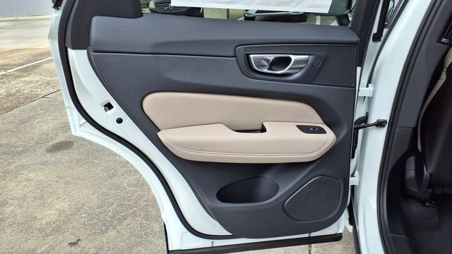 2026 Volvo XC60 B5 Core