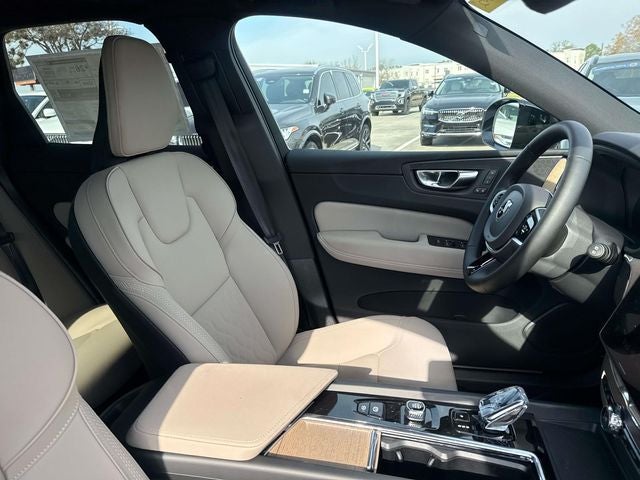 2026 Volvo XC60 B5 Core