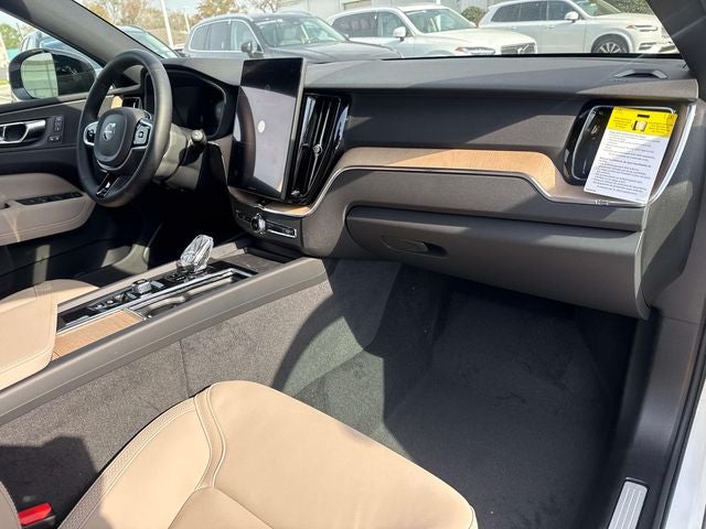 2026 Volvo XC60 B5 Core