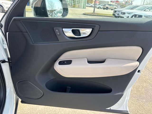 2026 Volvo XC60 B5 Core