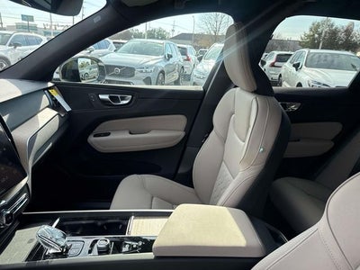 2026 Volvo XC60 B5 Core