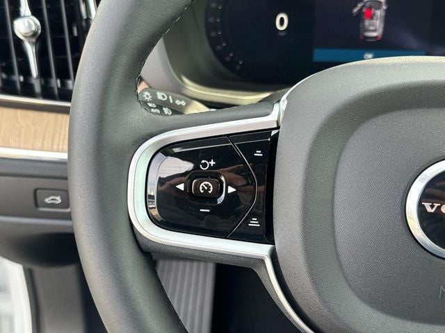 2026 Volvo XC60 B5 Core