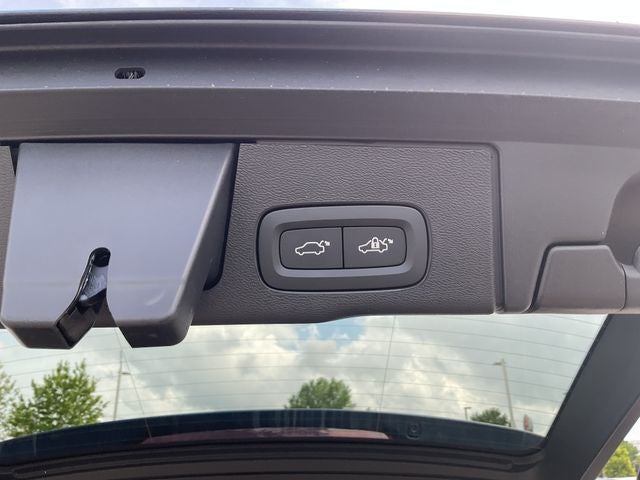 2026 Volvo XC60 B5 Core