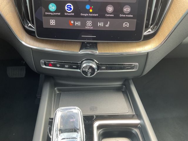 2026 Volvo XC60 B5 Core