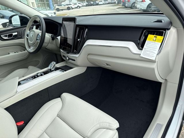 2026 Volvo XC60 B5 Ultra