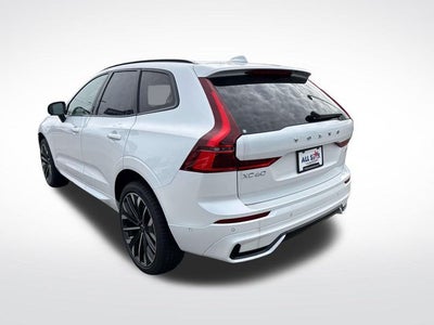 2026 Volvo XC60 B5 Ultra