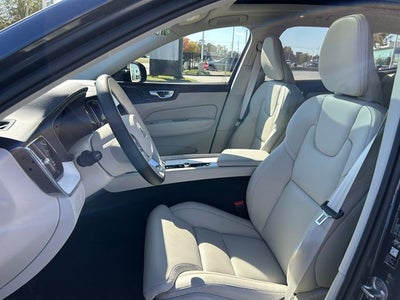 2026 Volvo XC60 B5 Ultra