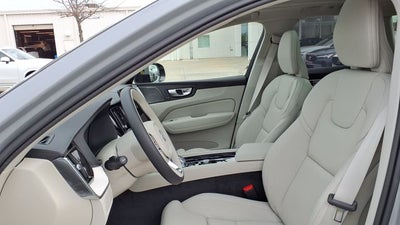 2026 Volvo XC60 B5 Ultra