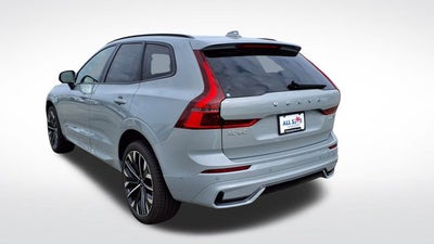 2026 Volvo XC60 B5 Ultra