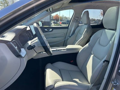 2026 Volvo XC60 B5 Ultra