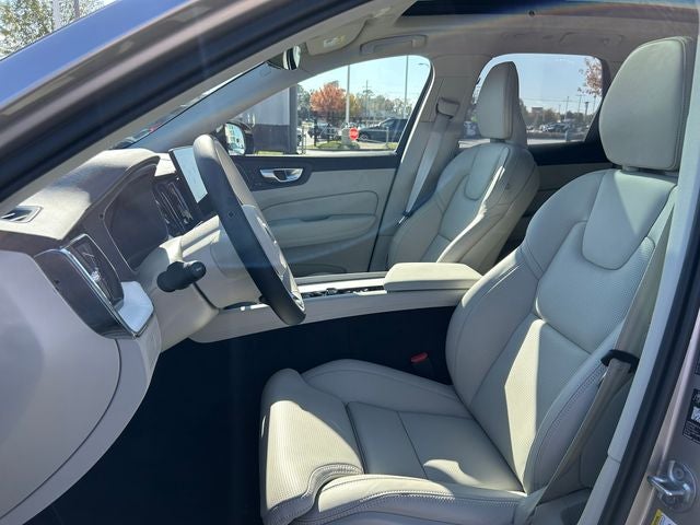 2026 Volvo XC60 B5 Ultra