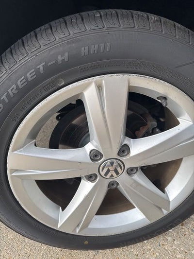 2015 Volkswagen Passat 1.8T Limited Edition