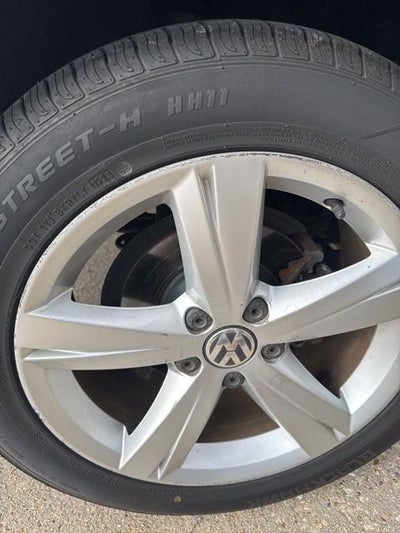 2015 Volkswagen Passat 1.8T Limited Edition