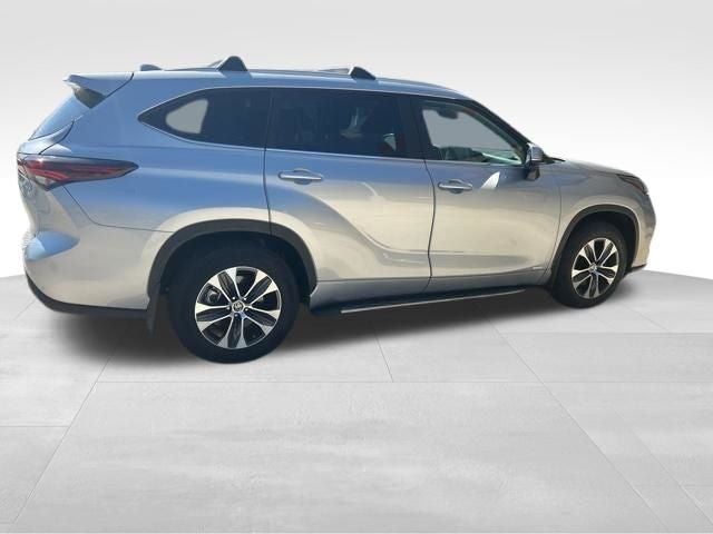 2025 Toyota Highlander Hybrid XLE