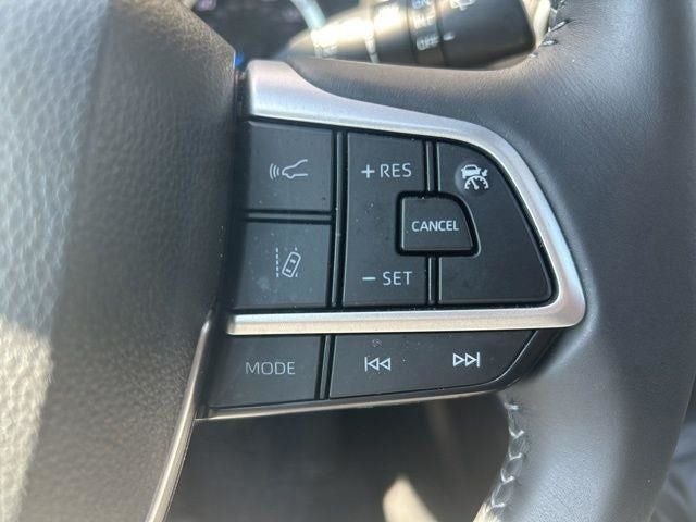 2025 Toyota Highlander Hybrid XLE