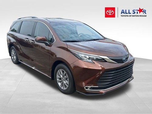 2024 Toyota Sienna XLE 8 Passenger